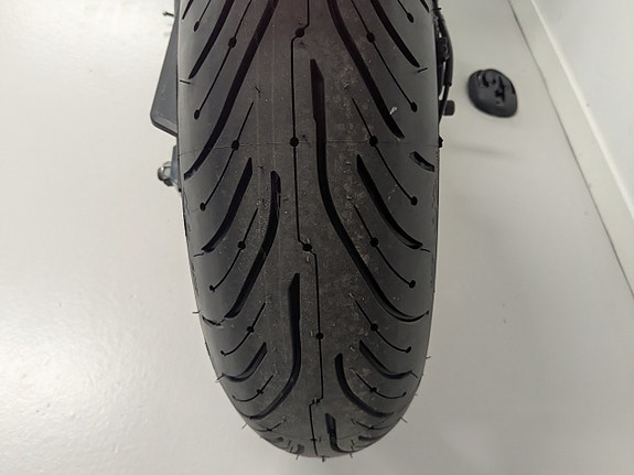 Yamaha MT-09 ABS (akrapovic) 10 of 10