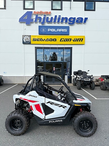 Polaris RZR 200 - 6 TIMMAR!