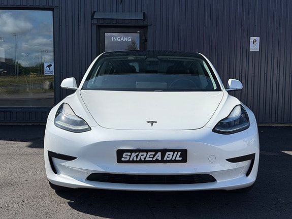 Tesla Model 3 4 of 22