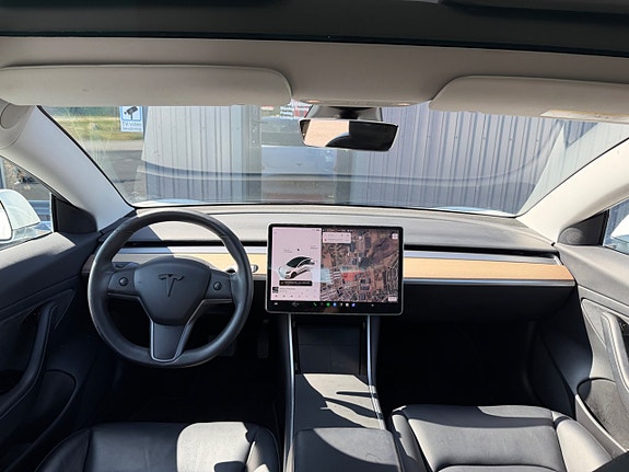 Tesla Model 3 14 of 22
