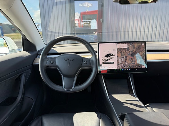 Tesla Model 3 13 of 22