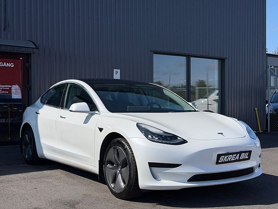 Tesla Model 3 3 of 22