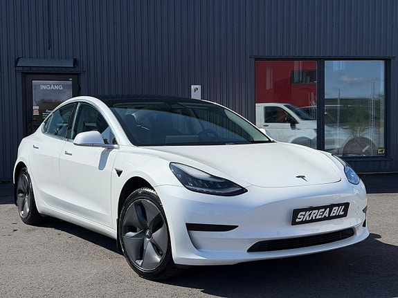 Tesla Model 3 2 of 22