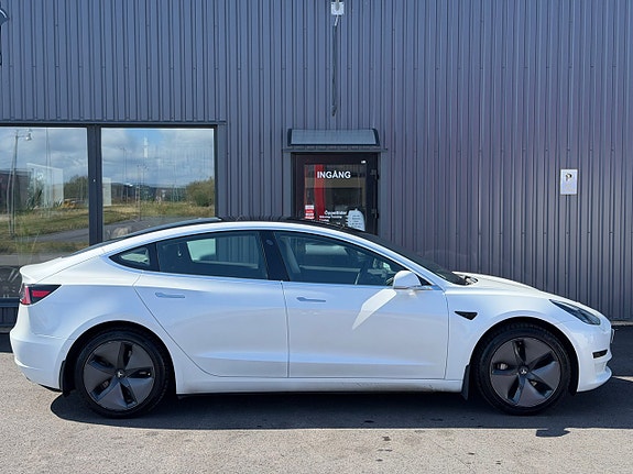Tesla Model 3 6 of 22
