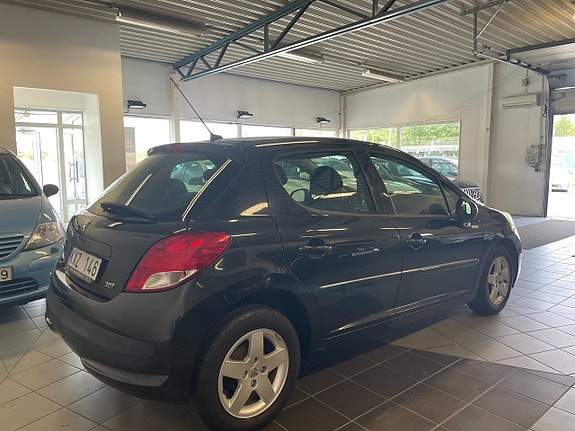 Peugeot 207 5 of 11