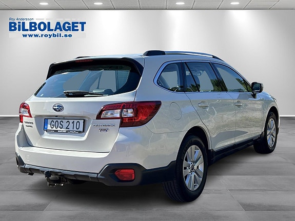 Subaru Outback 3 of 11
