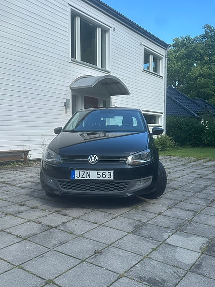 Volkswagen Polo 2 of 6