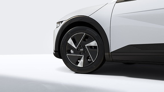 Hyundai Ioniq 5 3 of 5