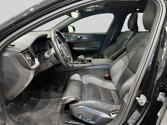 Volvo V60 8 of 19
