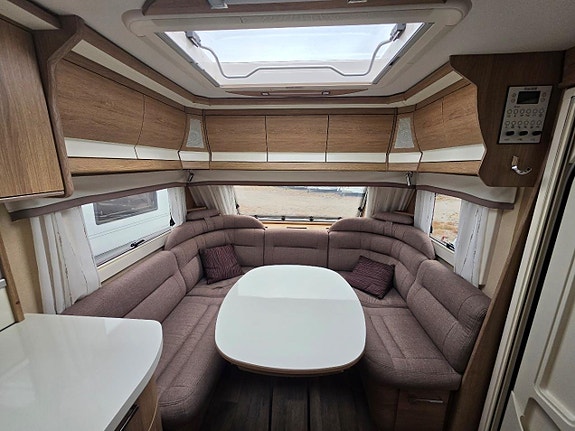 Kabe SMARAGD 520 XL Dubbelbädd Smal resevagn 5 of 13