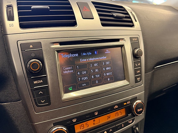 Toyota Avensis 9 of 12