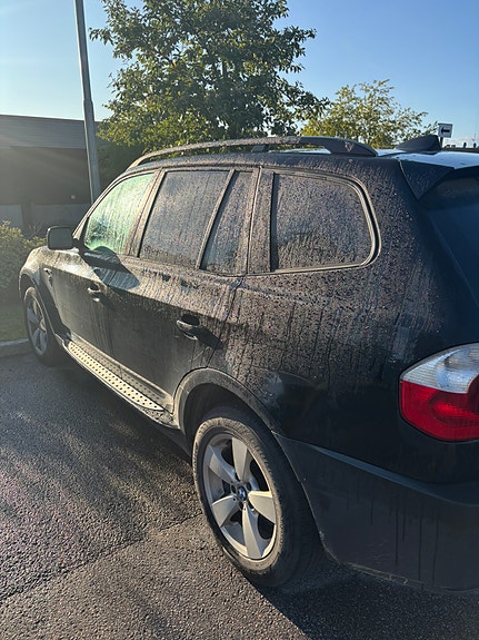 BMW X3 2 of 5