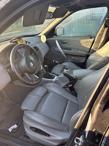 BMW X3 4 of 5