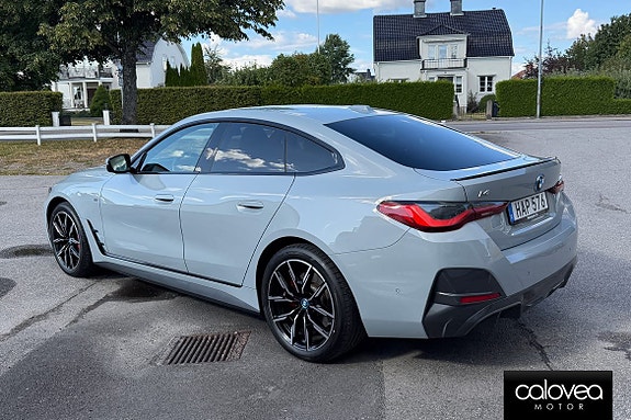 BMW i4 10 of 18
