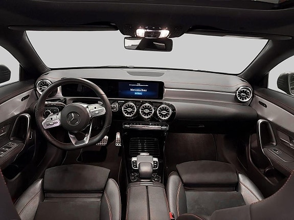 Mercedes-Benz CLA200 11 of 19