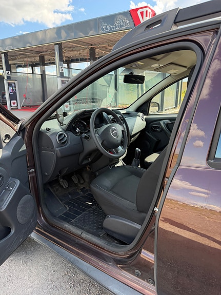 Dacia Duster 7 of 11