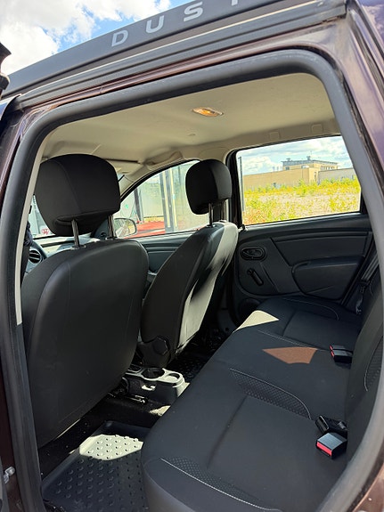 Dacia Duster 8 of 11