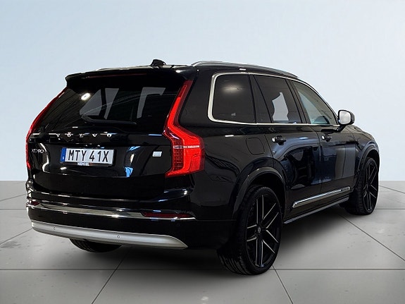Volvo XC90 5 of 27