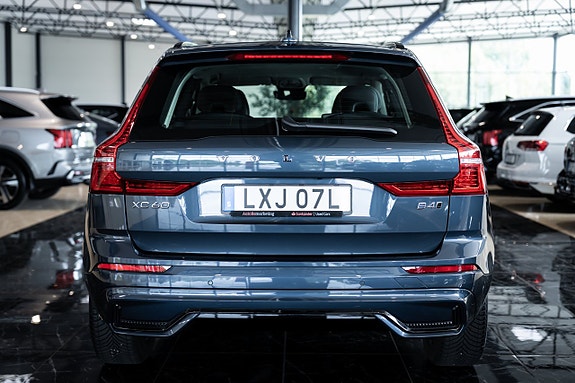 Volvo XC60 10 of 30