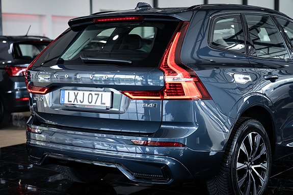 Volvo XC60 12 of 30