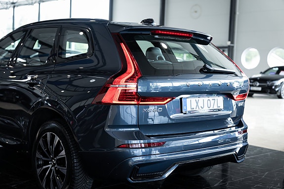 Volvo XC60 14 of 30