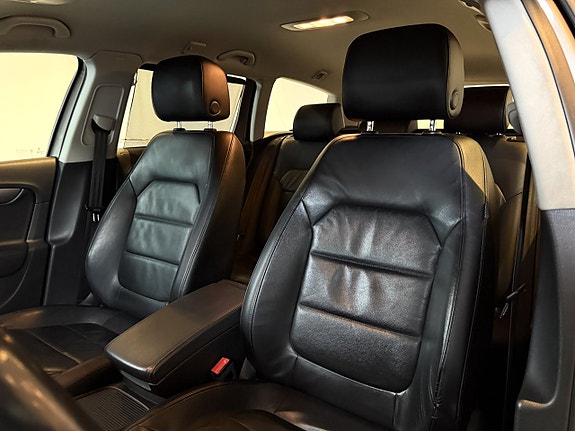 Volkswagen Passat 10 of 20