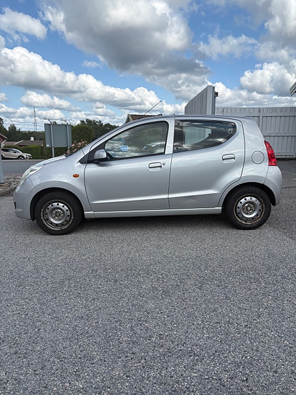 Suzuki Alto 2 of 4