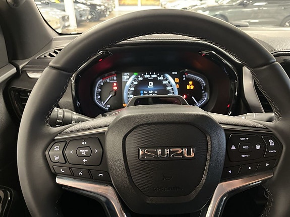 Isuzu D-max 7 of 15