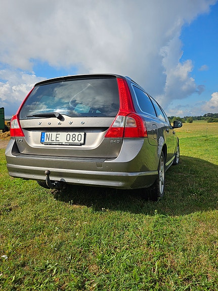Volvo V70 4 of 8