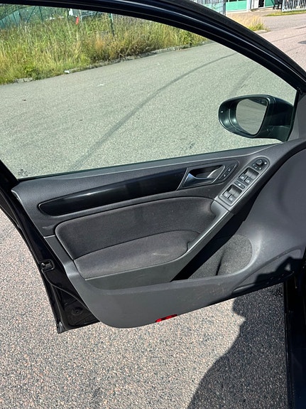 Volkswagen Golf I 11 of 22