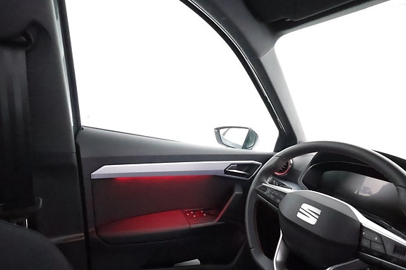 Seat Arona 15 of 27