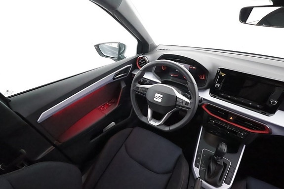 Seat Arona 8 of 27
