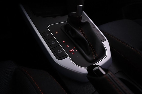 Seat Arona 27 of 27