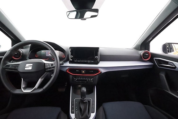 Seat Arona 7 of 27