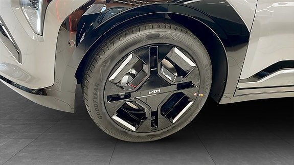 Kia EV3 9 of 13