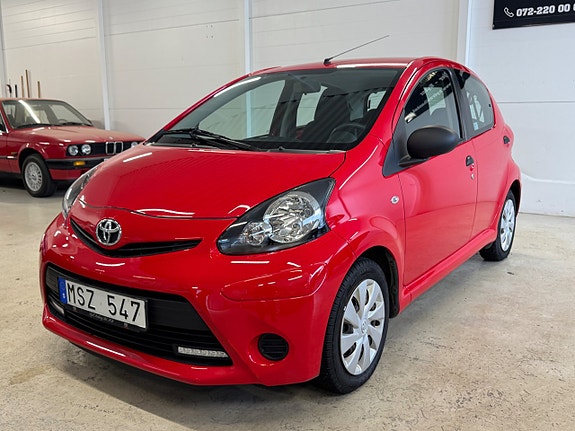 Toyota Aygo 3 of 10