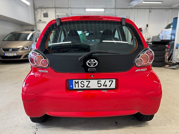 Toyota Aygo 6 of 10