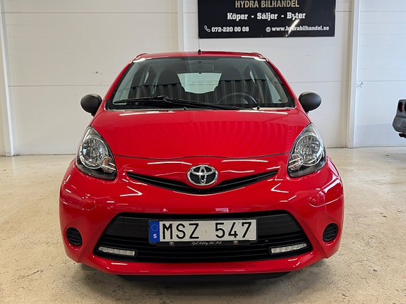Toyota Aygo 2 of 10