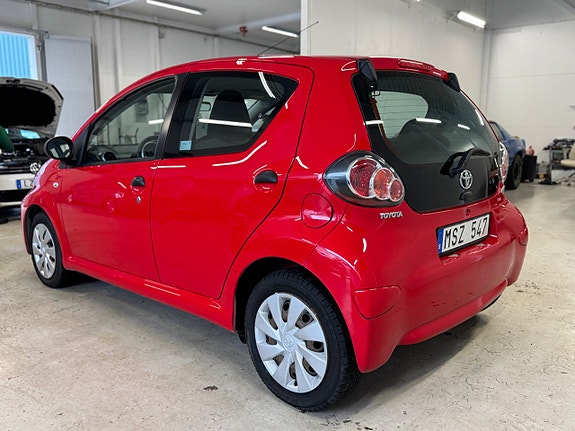 Toyota Aygo 5 of 10