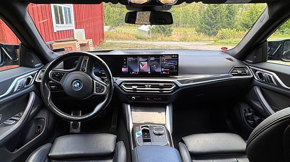 BMW i4 4 of 10