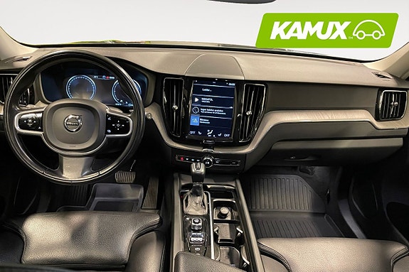 Volvo XC60 11 of 24