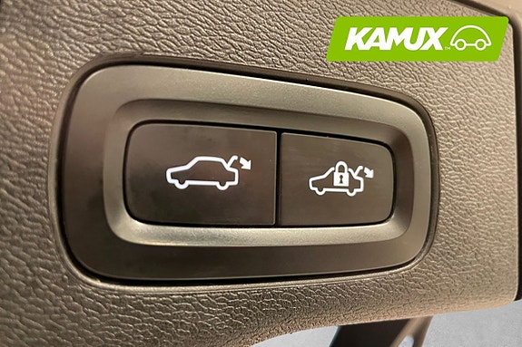 Volvo XC60 16 of 24