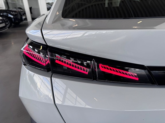 Peugeot 408 9 of 24
