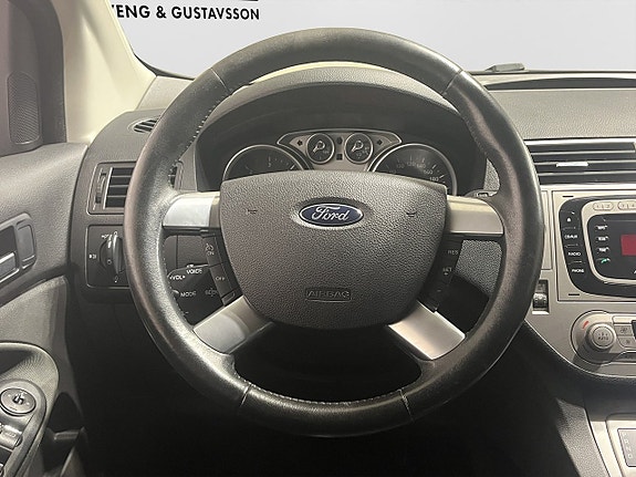 Ford Kuga 13 of 17
