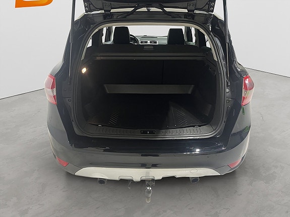Ford Kuga 11 of 17