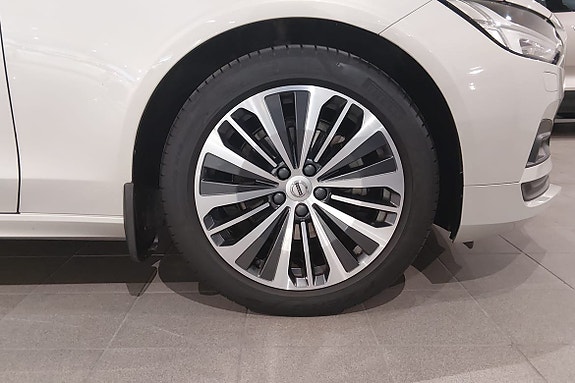 Volvo V90 16 of 20