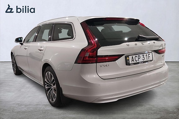 Volvo V90 2 of 20