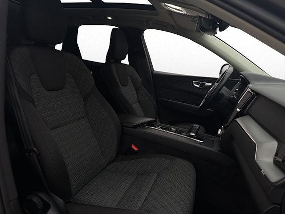 Volvo XC60 24 of 30