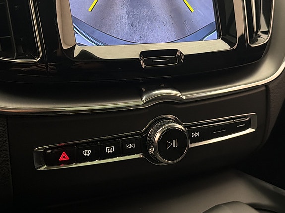 Volvo XC60 22 of 30