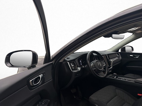Volvo XC60 10 of 30